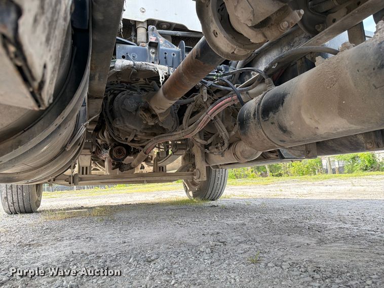 image for item FC3044 2016 Kenworth T880 semi truck