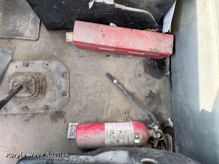 image for item FC3044 2016 Kenworth T880 semi truck