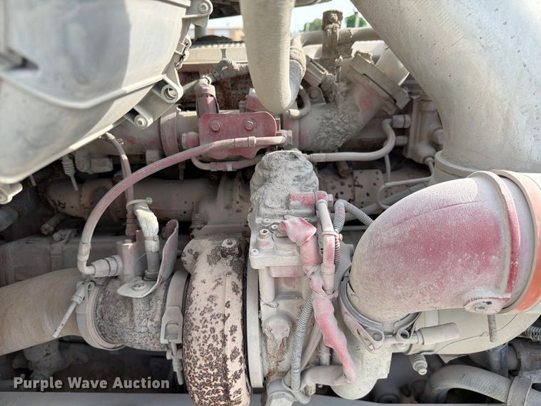 image for item FC3044 2016 Kenworth T880 semi truck