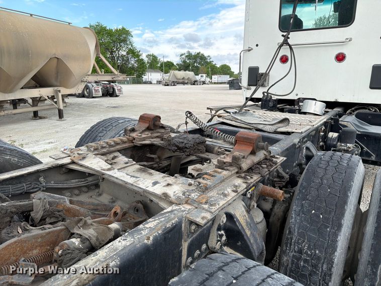 image for item FC3045 2016 Kenworth T880 semi truck