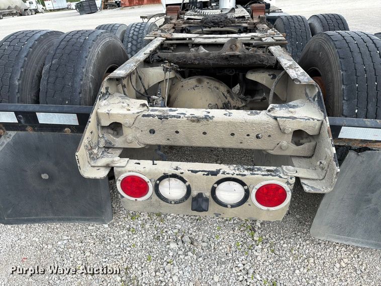 image for item FC3045 2016 Kenworth T880 semi truck