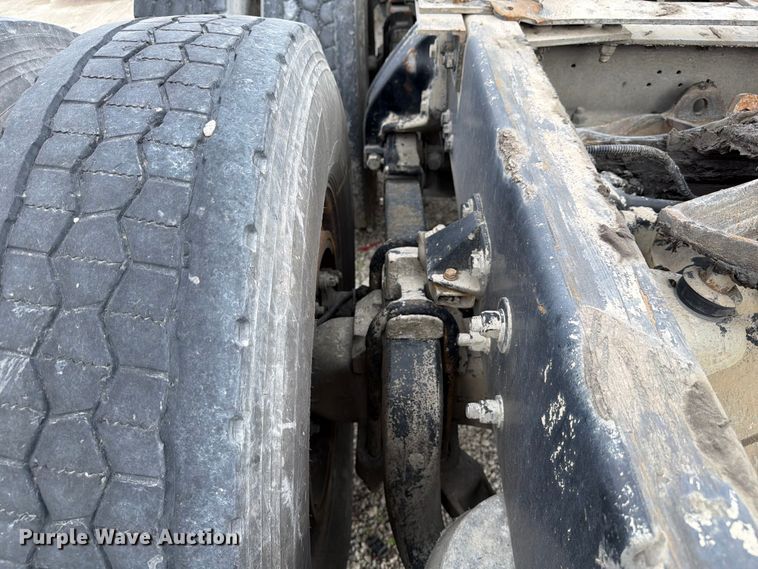 image for item FC3045 2016 Kenworth T880 semi truck