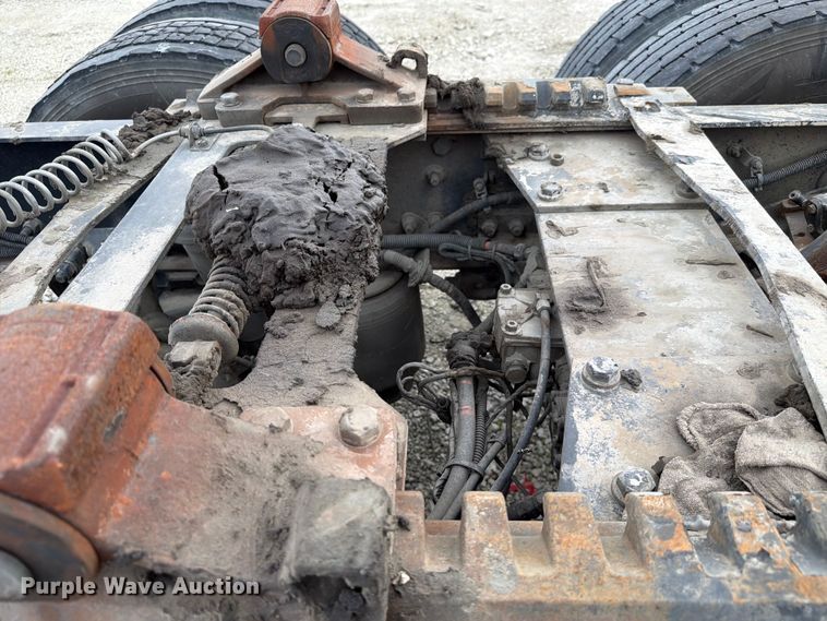 image for item FC3045 2016 Kenworth T880 semi truck