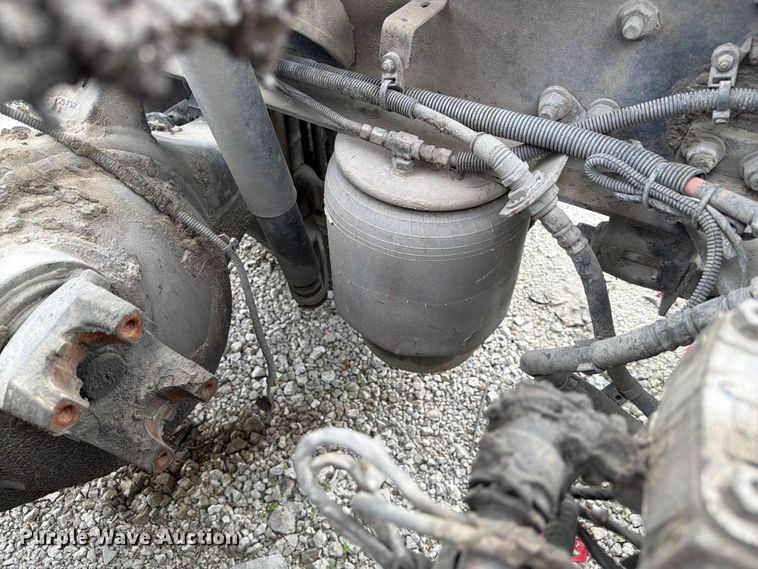 image for item FC3045 2016 Kenworth T880 semi truck