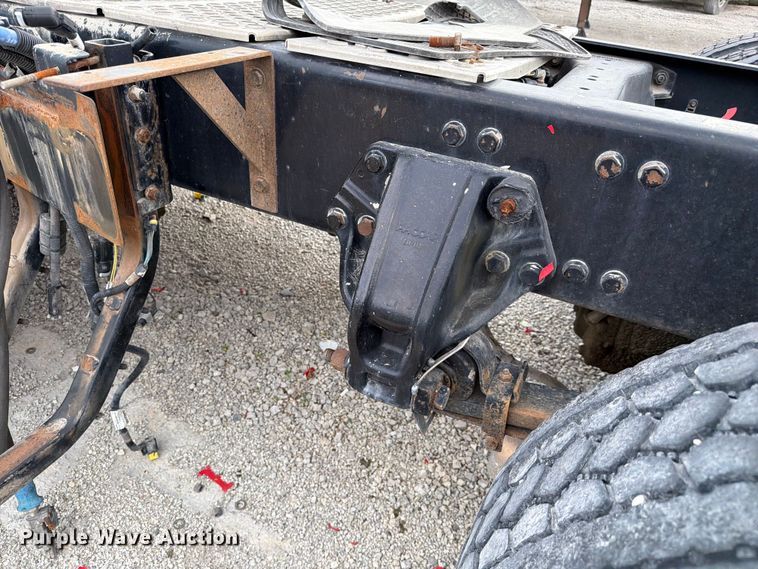 image for item FC3045 2016 Kenworth T880 semi truck