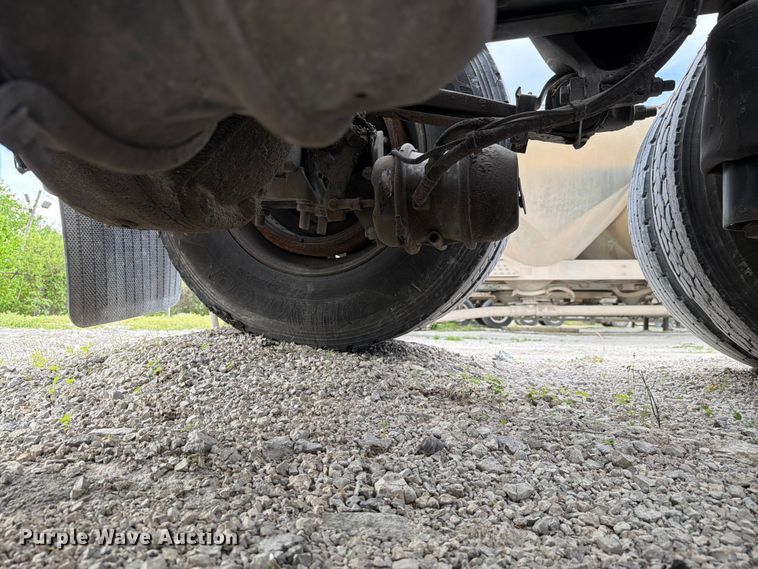 image for item FC3045 2016 Kenworth T880 semi truck