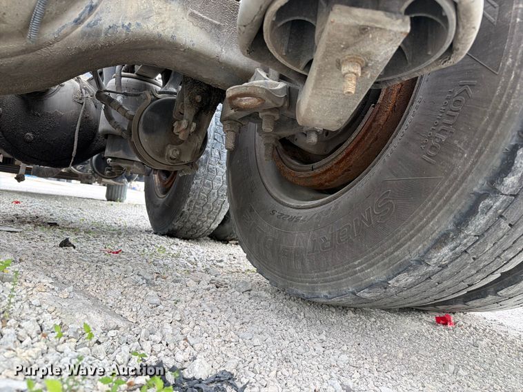 image for item FC3045 2016 Kenworth T880 semi truck