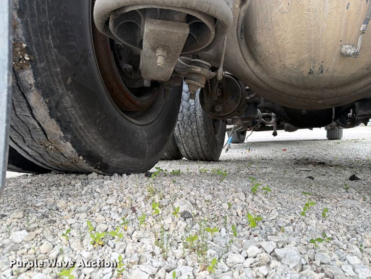 image for item FC3045 2016 Kenworth T880 semi truck