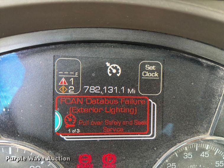 image for item FC3045 2016 Kenworth T880 semi truck