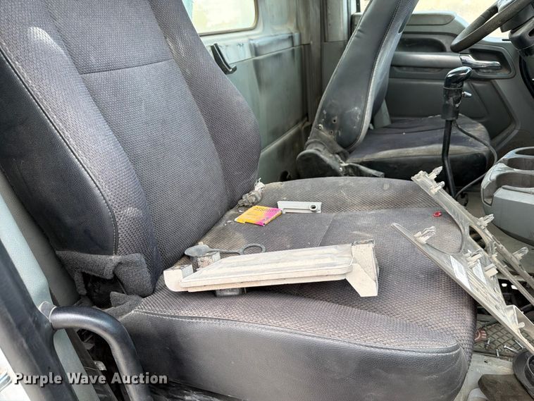 image for item FC3045 2016 Kenworth T880 semi truck