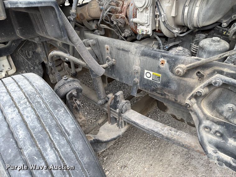 image for item FC3045 2016 Kenworth T880 semi truck