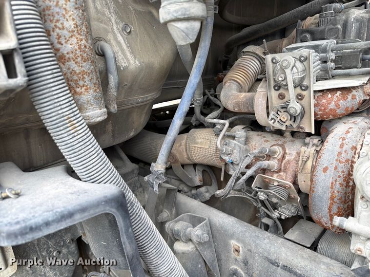 image for item FC3045 2016 Kenworth T880 semi truck