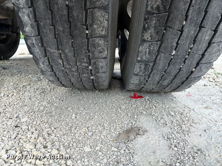 image for item FC3045 2016 Kenworth T880 semi truck