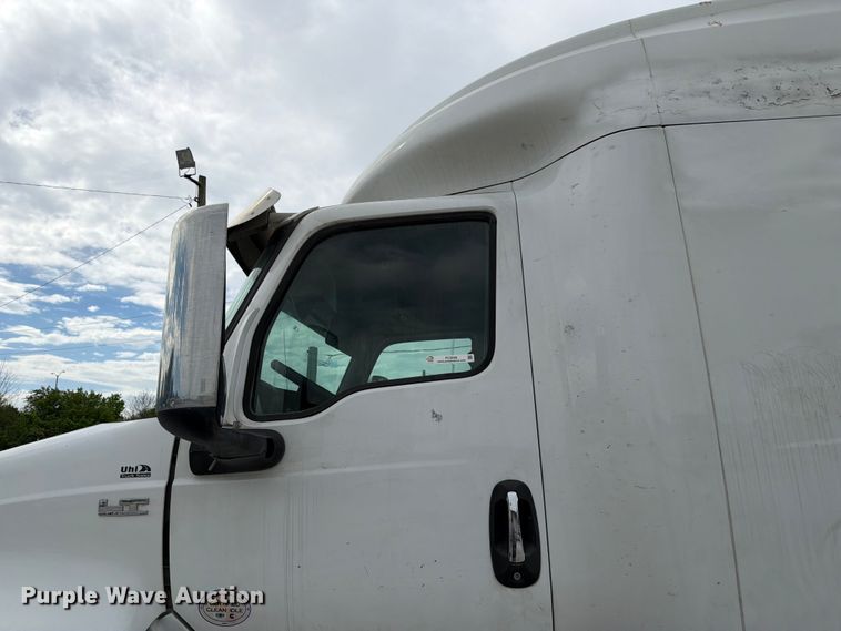 image for item FC3046 2020 International LT625 semi truck