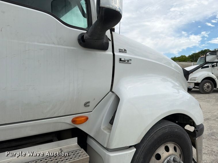 image for item FC3046 2020 International LT625 semi truck