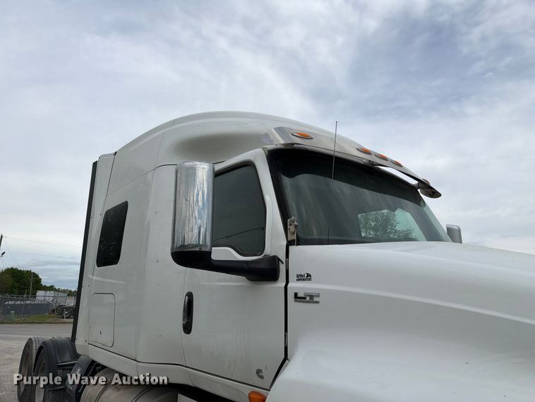 image for item FC3046 2020 International LT625 semi truck