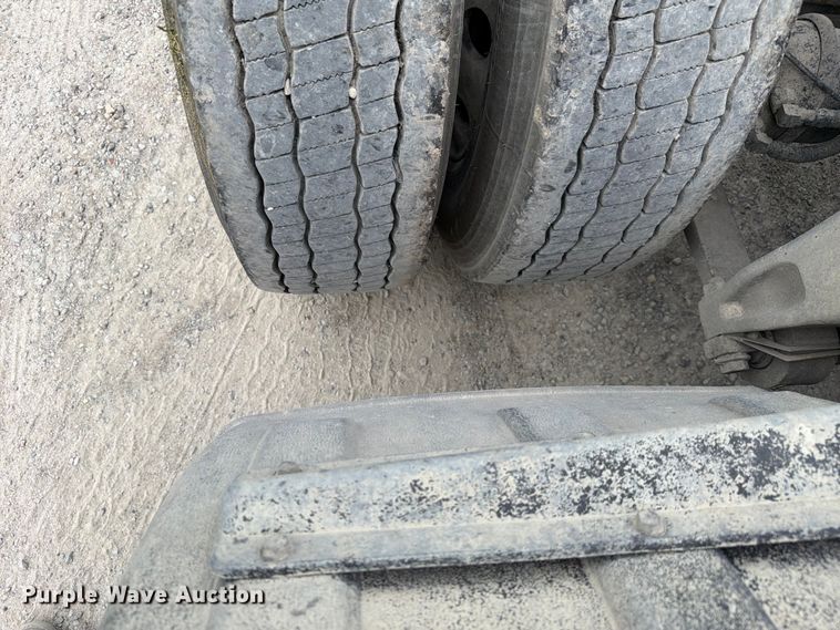 image for item FC3046 2020 International LT625 semi truck