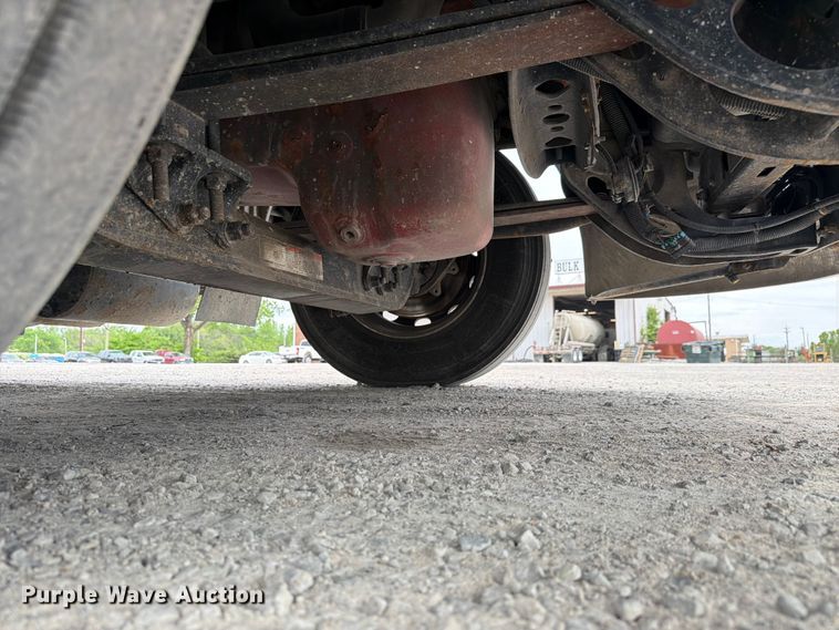 image for item FC3046 2020 International LT625 semi truck