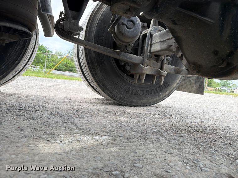 image for item FC3046 2020 International LT625 semi truck