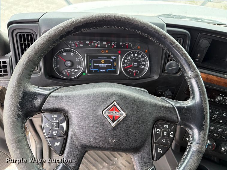 image for item FC3046 2020 International LT625 semi truck