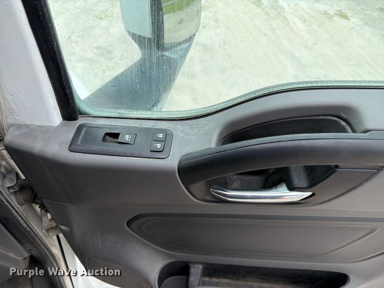 image for item FC3046 2020 International LT625 semi truck