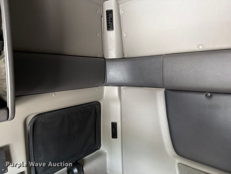 image for item FC3046 2020 International LT625 semi truck