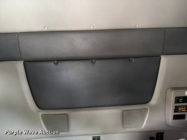 image for item FC3046 2020 International LT625 semi truck