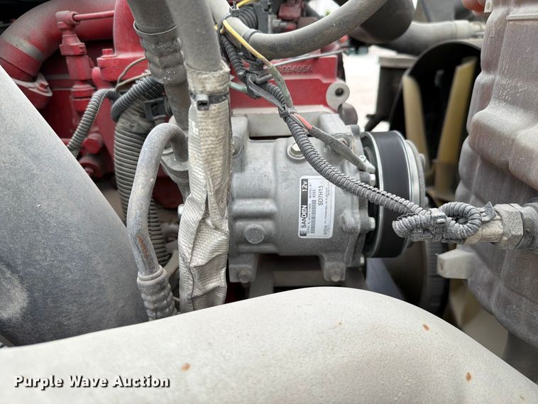 image for item FC3046 2020 International LT625 semi truck