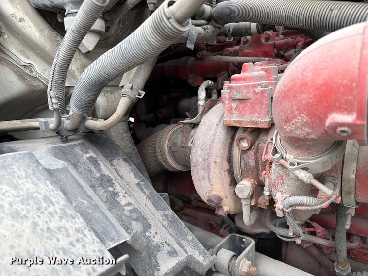 image for item FC3046 2020 International LT625 semi truck