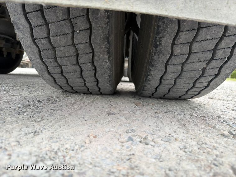 image for item FC3046 2020 International LT625 semi truck