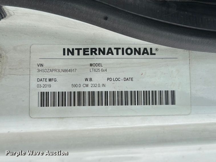 image for item FC3046 2020 International LT625 semi truck