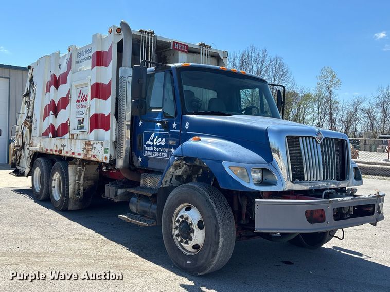 image for item FC4546 2007 International SF625 refuse truck