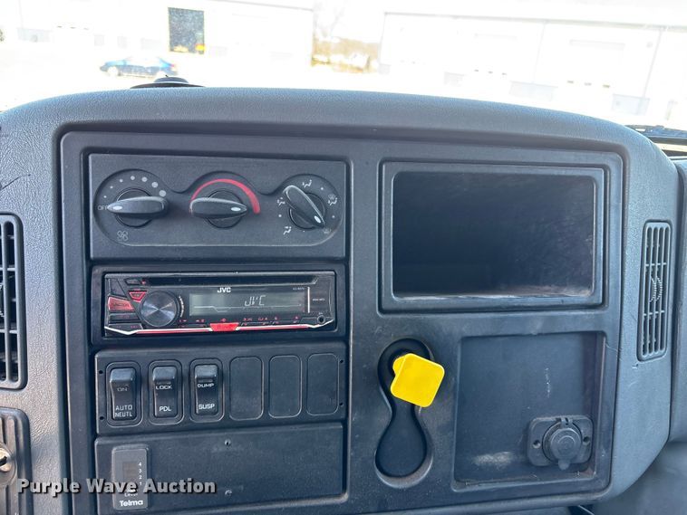 image for item FC4546 2007 International SF625 refuse truck