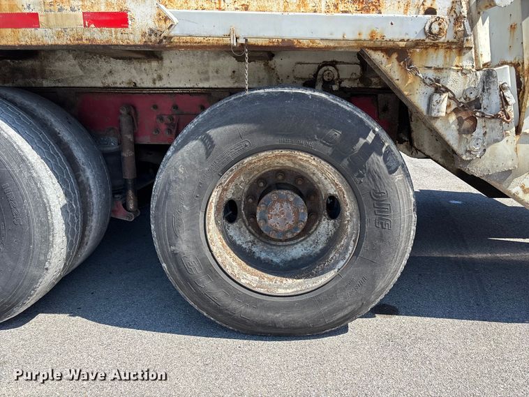 image for item FC4546 2007 International SF625 refuse truck