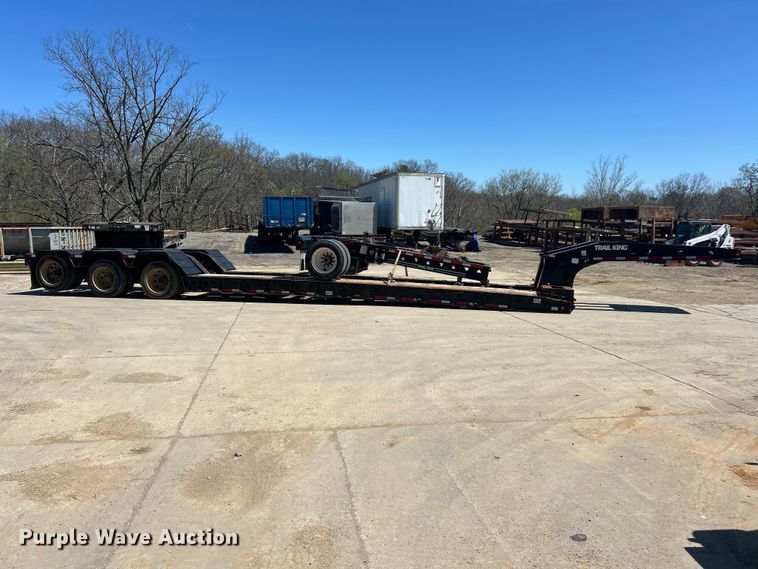 image for item FC5357 2006 Trail King  TK110HDG-533 lowboy equipment trailer