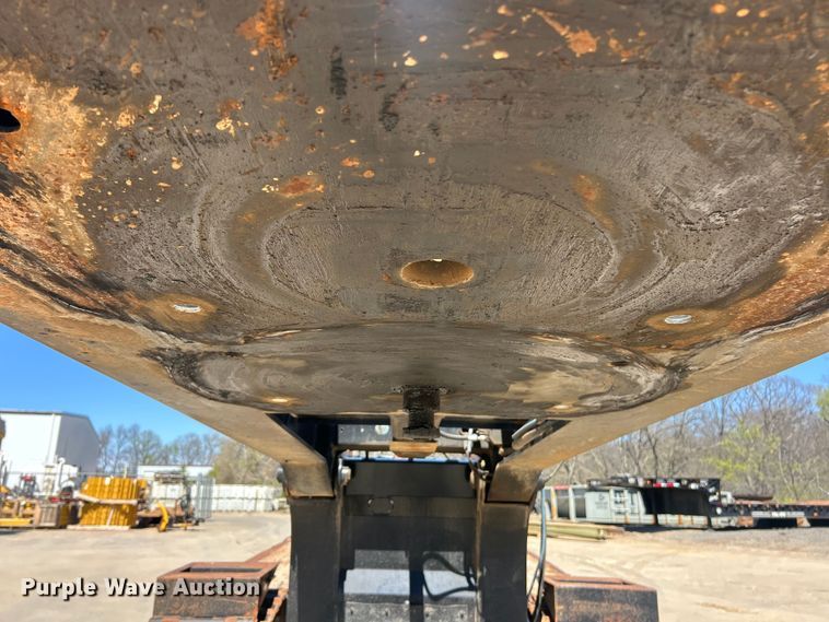 image for item FC5357 2006 Trail King  TK110HDG-533 lowboy equipment trailer