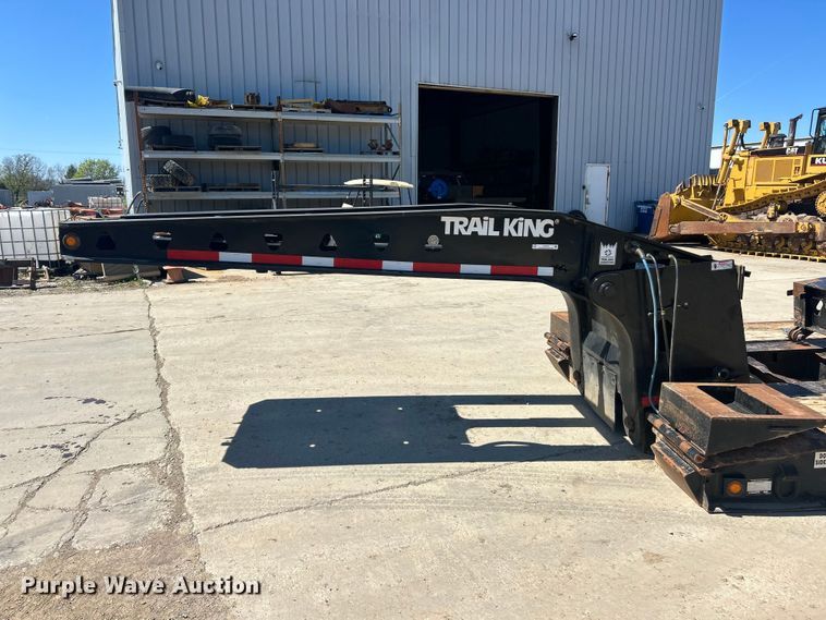 image for item FC5357 2006 Trail King  TK110HDG-533 lowboy equipment trailer