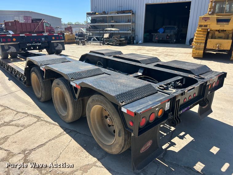 image for item FC5357 2006 Trail King  TK110HDG-533 lowboy equipment trailer