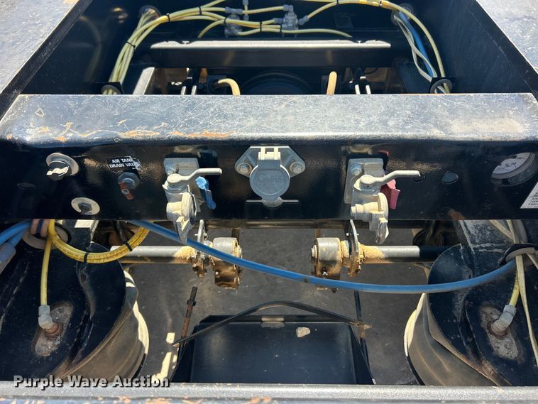 image for item FC5357 2006 Trail King  TK110HDG-533 lowboy equipment trailer