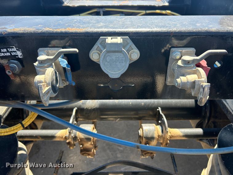 image for item FC5357 2006 Trail King  TK110HDG-533 lowboy equipment trailer