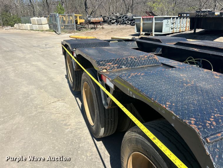 image for item FC5357 2006 Trail King  TK110HDG-533 lowboy equipment trailer