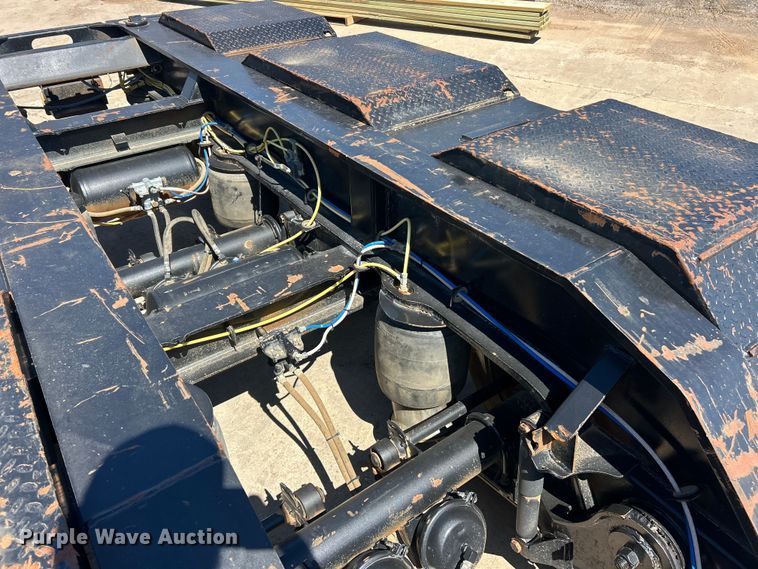 image for item FC5357 2006 Trail King  TK110HDG-533 lowboy equipment trailer