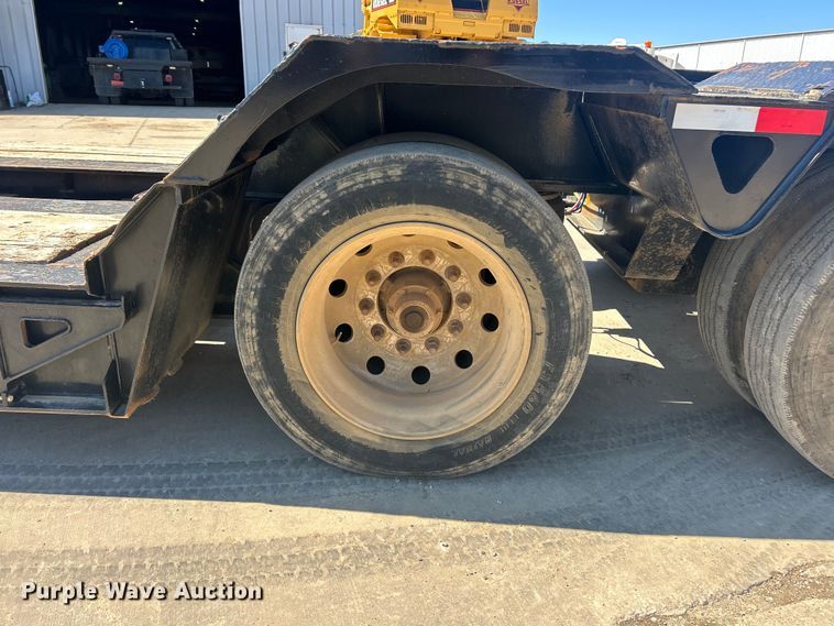 image for item FC5357 2006 Trail King  TK110HDG-533 lowboy equipment trailer