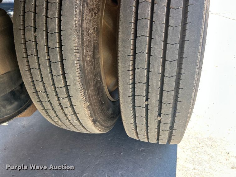 image for item FC5357 2006 Trail King  TK110HDG-533 lowboy equipment trailer