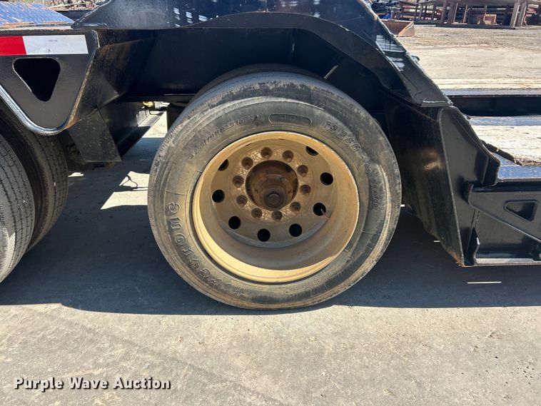 image for item FC5357 2006 Trail King  TK110HDG-533 lowboy equipment trailer