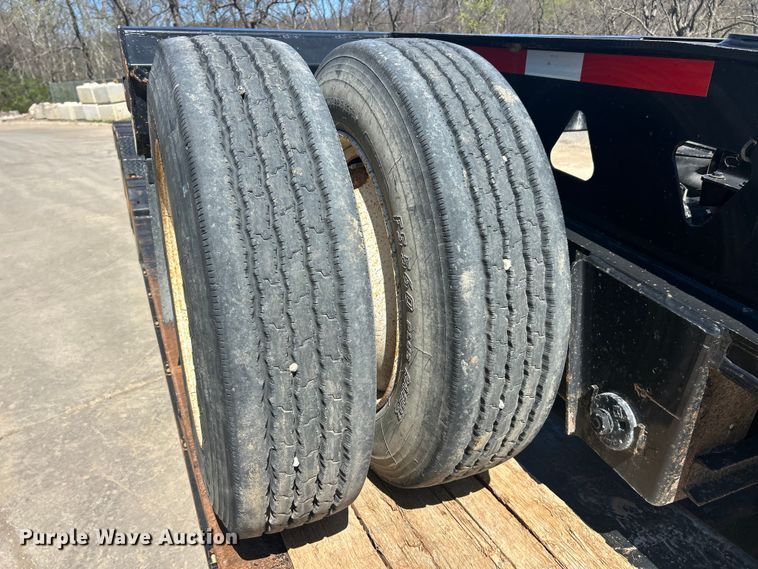 image for item FC5357 2006 Trail King  TK110HDG-533 lowboy equipment trailer