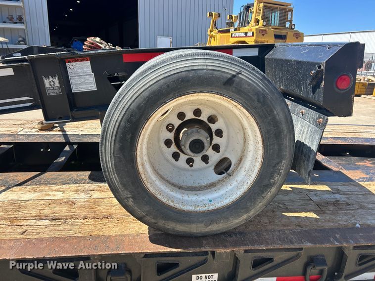 image for item FC5357 2006 Trail King  TK110HDG-533 lowboy equipment trailer