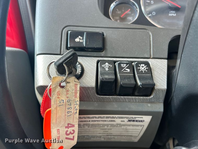 image for item FC5375 2018 Kenworth T880 semi truck