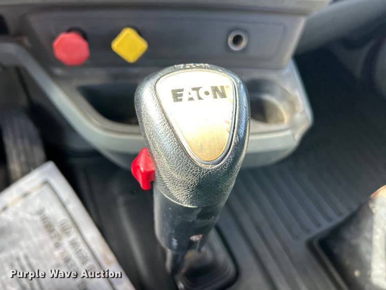 image for item FC5375 2018 Kenworth T880 semi truck