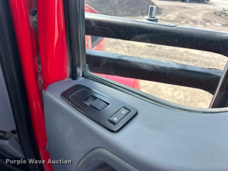 image for item FC5375 2018 Kenworth T880 semi truck